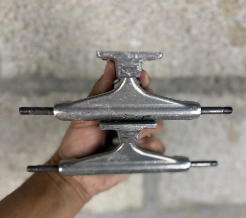 Independent 139 skateboard - 139,