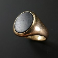 9ct Yellow Gold 375 oval Onyx