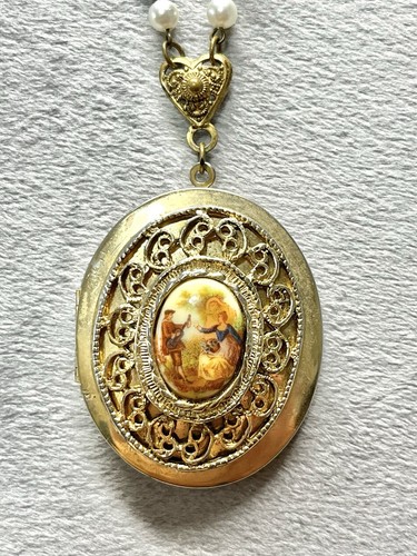Vintage victorian revival - vintage,