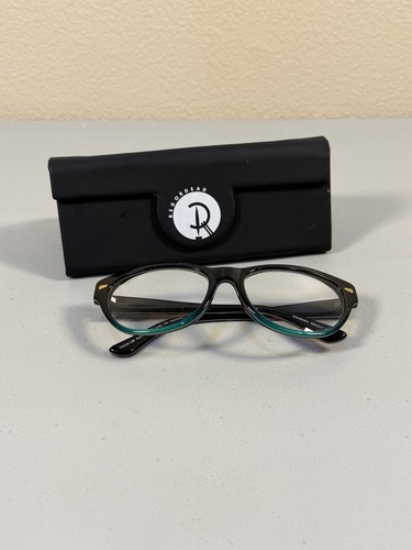 Red dead eyeglasses - dead,