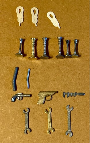 Cluedo spare weapon piece - cluedo,