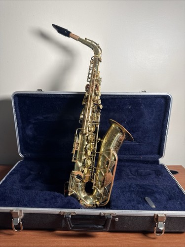 Conn alto saxophone with case - saxophone,