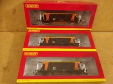 3 Hornby OO Gauge R60247 Loadhaul, YGH Sealion Ballast Hopper Wagons, DB982587