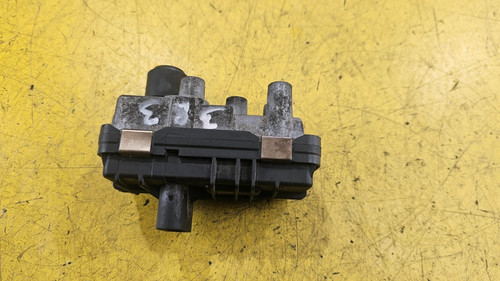 Bmw series f30 320d engine - 3,