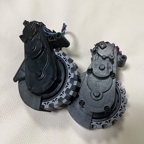 Left and right wheel - right,