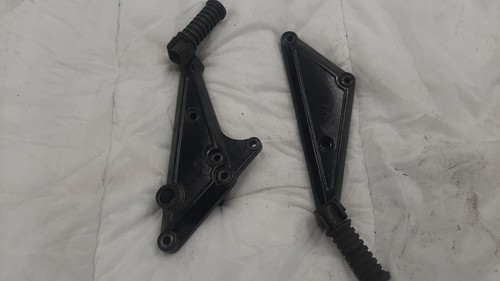 Kawasaki gpz750r rear foot peg - rear,