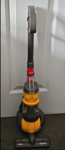 Children dyson toy vacuum - dyson,