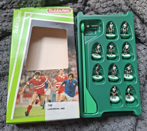 Subbuteo ref 742 - 742, 2nd