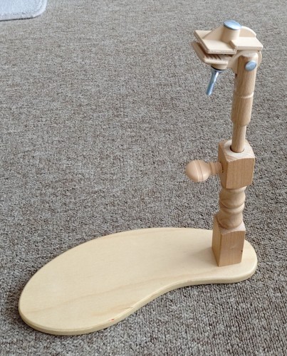 Adjustable wooden lap - adjustable,