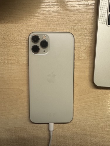 Apple iphone pro - 11,