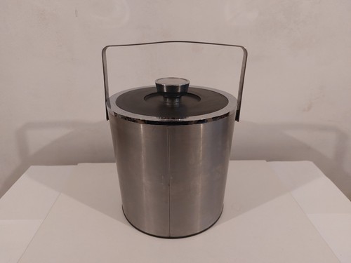 Retro style metal ice - metal,