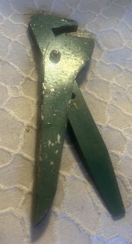Vintage footprint grips - vintage, pipe