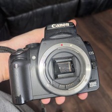 Canon EOS 350D DSLR +  