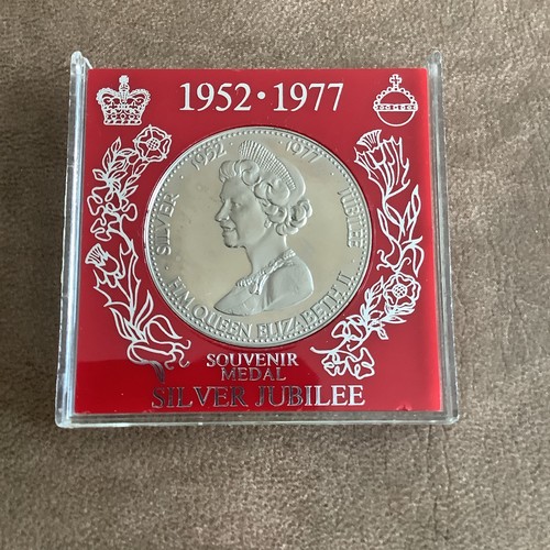 Queen elizabeth silver - queen, ii