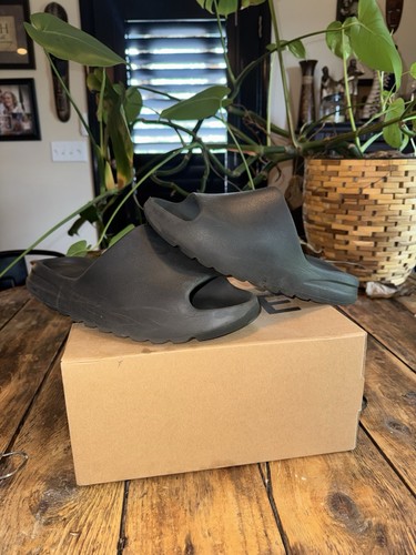 Adidas yeezy slides - adidas, us
