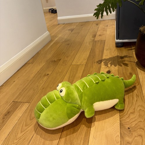 Lovely green crocodile - green,