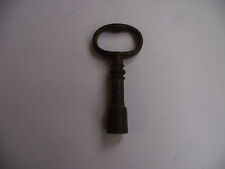 VINTAGE OLD CLOCK KEY.