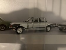 CORGI VANGUARDS FORD GRANADA