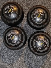 Drakes Pride Professional Size 4 Medium Plain Grip Black Lawn Bowls