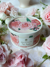 Bronnley Pink Bouquet Dusting