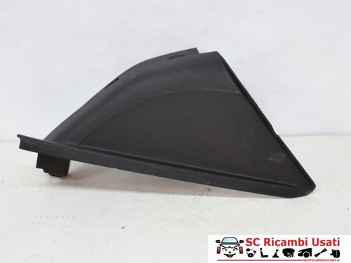 Right side dashboard cover - right,