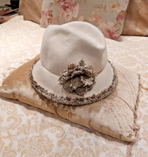 1920s CLOCHE HAT CREAM FELT
