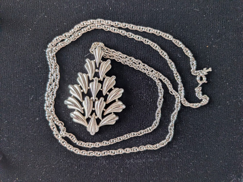 Vintage trifari silver tone - vintage,
