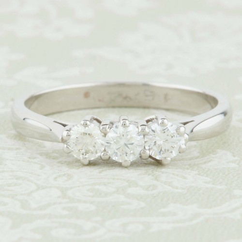 Three stone diamond ring 45 - diamond,