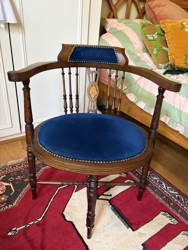 Beautiful antique captain - antique, captain’s