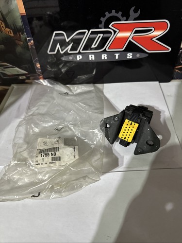 Exhaust rubber mount bracket - rubber,