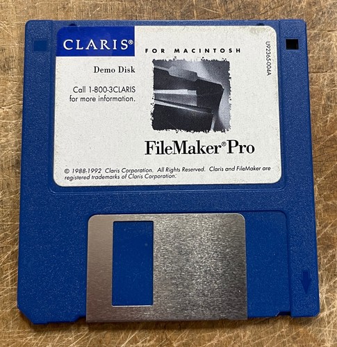 Vintage claris filemaker pro - vintage,