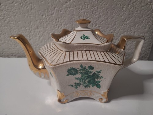 Arthur wood teapot - wood, england