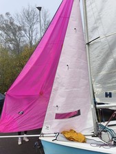 RS200 Dingy with Very Good