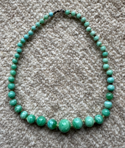 Green bead necklace - , choker
