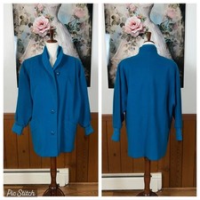 Beautiful Vintage 1980s Portrait Wool Coat!