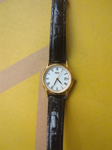 Vintage gold tone - tone, ladies