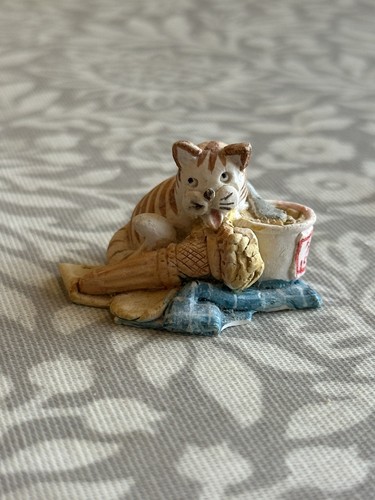 Peter fagan colour box - colour, cats