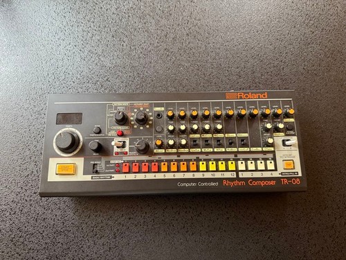 Roland boutique series - tr-08,
