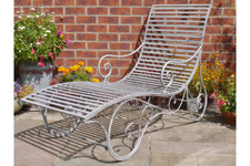 Antique style grey Lounger