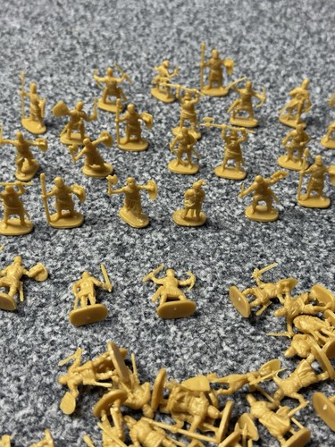 Plastic toy soldiers - soldiers, knight
