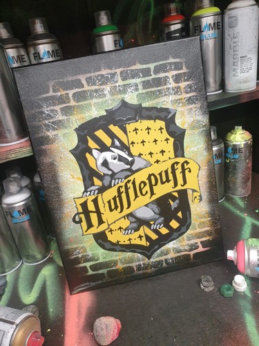 Harry potter house spraypaint - house,