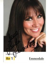 Linda Lusardi Actress EMMERDALE Signed 6x4 Col Promo Photo Autographed