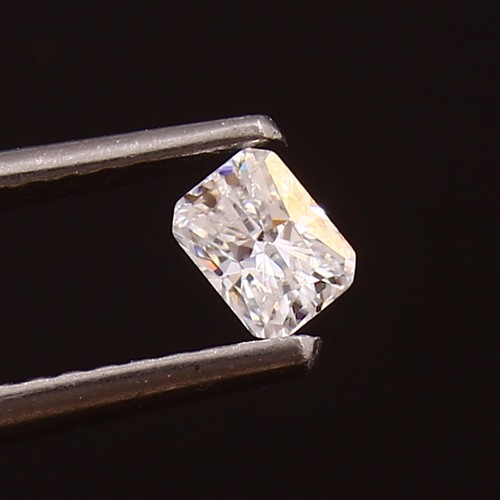 White color vvs1 moissanite - vvs1,