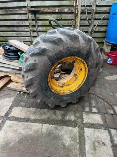 Jcb rim tyre - jcb,