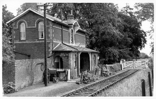 1954 starston train station - starston,