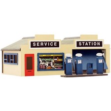 OO Gauge Petrol Station Dapol