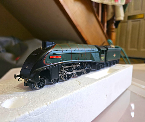 Hornby class a4 mallard - br,