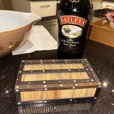 ANTIQUE PORCUPINE QUILL BOX.