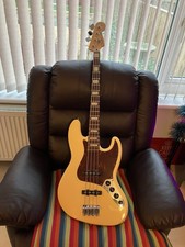 Fender Deluxe Jazz Bass Active