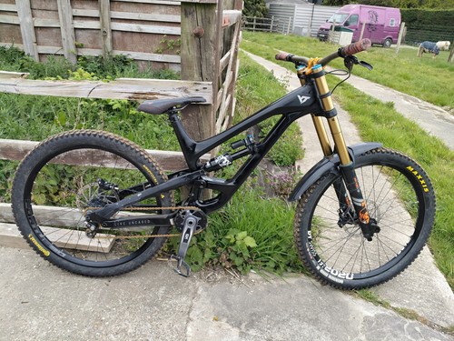 Capra 2020 enduro full - yt,
